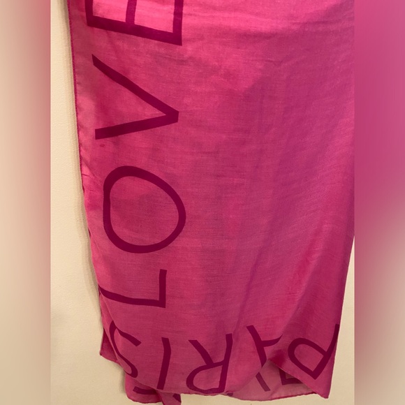 Scarf, shawl, beachwrap LOVE PARIS L - Picture 2 of 3